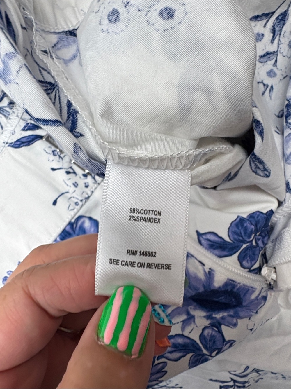 Torrid size 12 belle isle White Floral Scallop-Hem Women's Shorts Blue Print - Picture 9 of 11